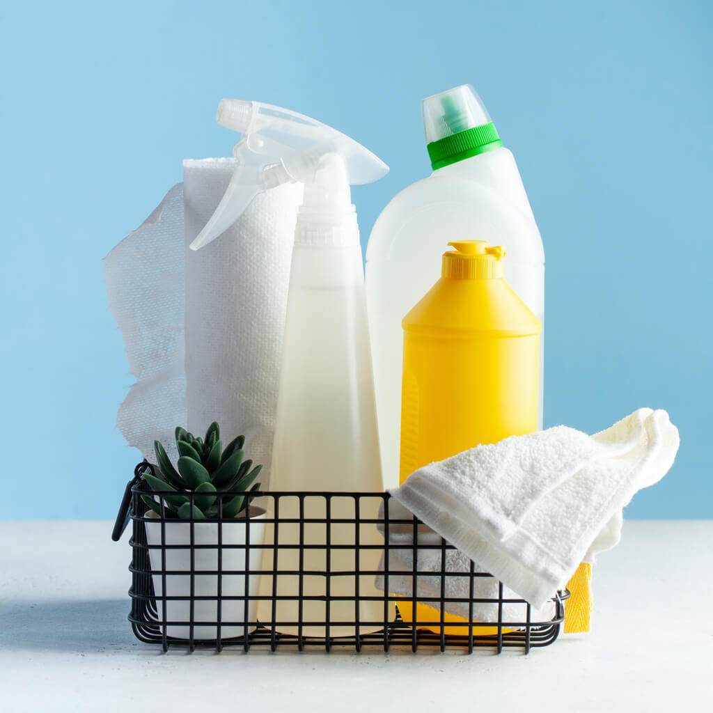 Bathroom Essentials - Pakio